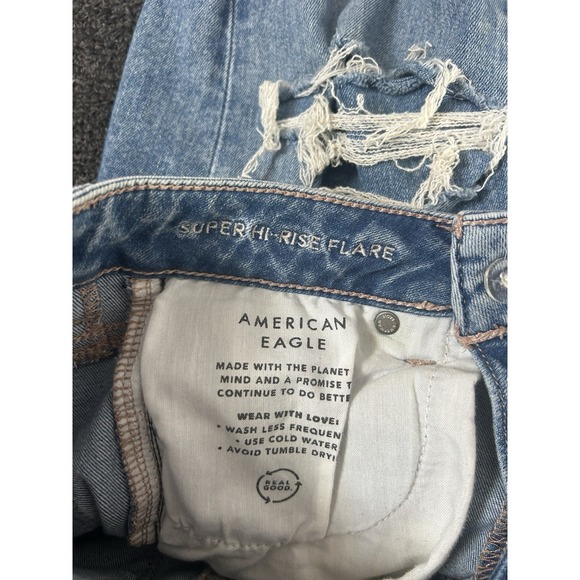 American Eagle Super Hi Rose Flare Distressed Blue Jeans Womens Size 0 Regular - Picture 6 of 9
